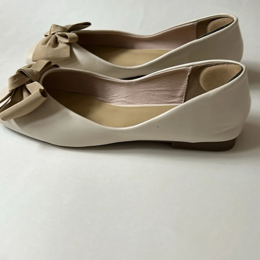 C.Paravano Bow Ballerina Flats - Picture 6 of 9